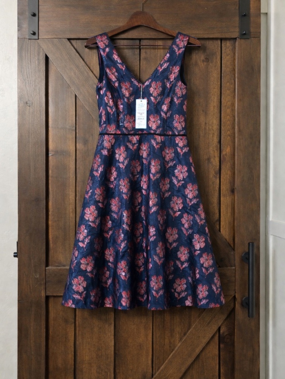NWT Draper James Floral Jacquard Midi Dress Size 8 Fit Flare Navy Pink Metallic - Picture 13 of 13